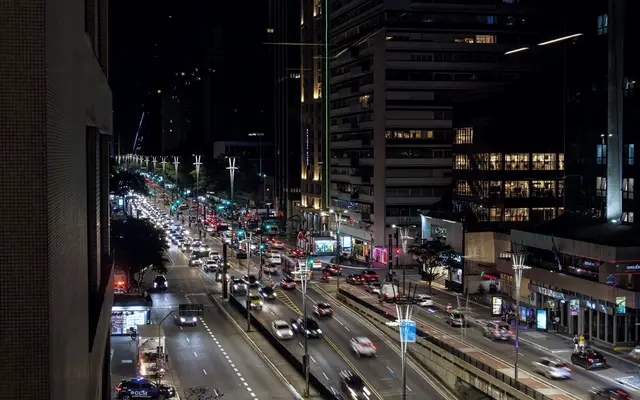 Avenida Paulista de São Paulo de noche